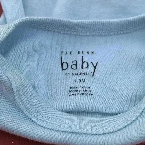 Five for 25 Rae Dunn 100% cotton onesie in excellent used condition - Picture 2 of 3